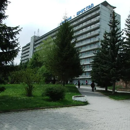 אתר נופש Sanatoriy Kristall טרוסקבץ