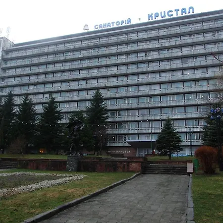 Sanatoriy Kristall אתר נופש 2*