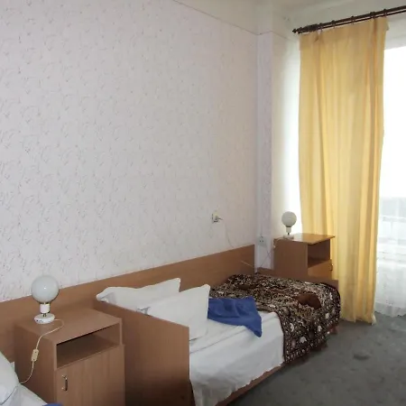 Üdülőközpont Sanatoriy Kristall 2*