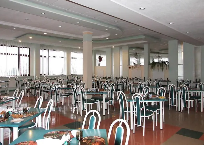 אתר נופש Sanatoriy Kristall 2*