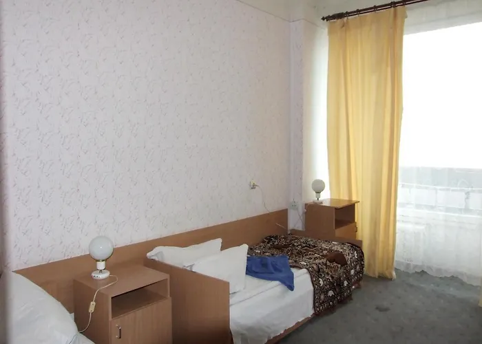 אתר נופש Sanatoriy Kristall 2*